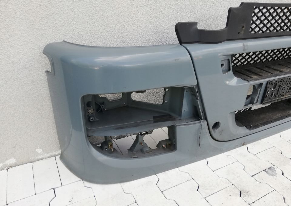 ZDERZAK IVECO STRALIS WĄSKA KABINA - Para-choque de Caminhão: foto 2 ZDERZAK IVECO STRALIS WĄSKA KABINA - Para-choque de Caminhão: foto 2