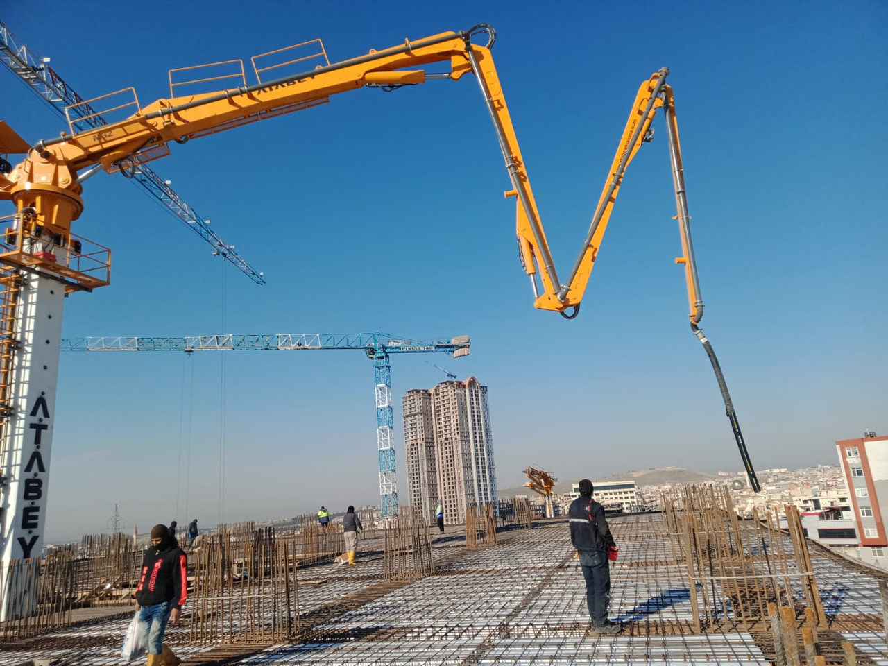 ATABEY M32 - Equipamento de betão: foto 1 ATABEY M32 - Equipamento de betão: foto 1