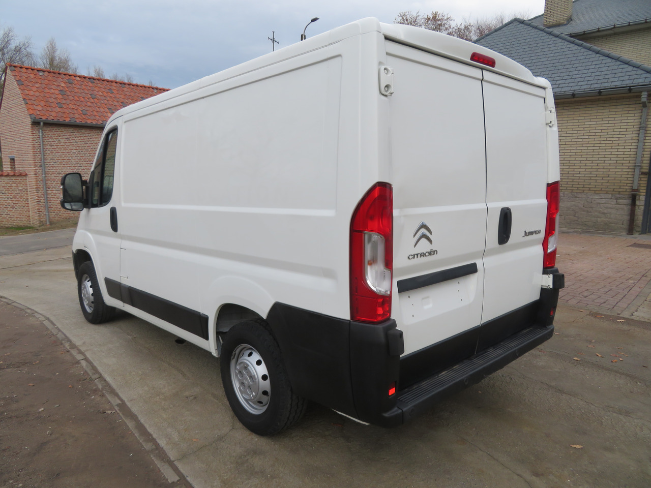 Citroën Jumper 2.2 BlueHDi - L1H1 - Furgão compacto: foto 5 Citroën Jumper 2.2 BlueHDi - L1H1 - Furgão compacto: foto 5