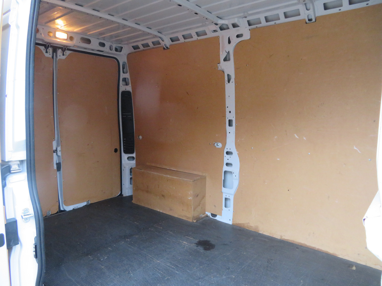 Furgão compacto Fiat Ducato 2.3 Multijet - L2H2: foto 9