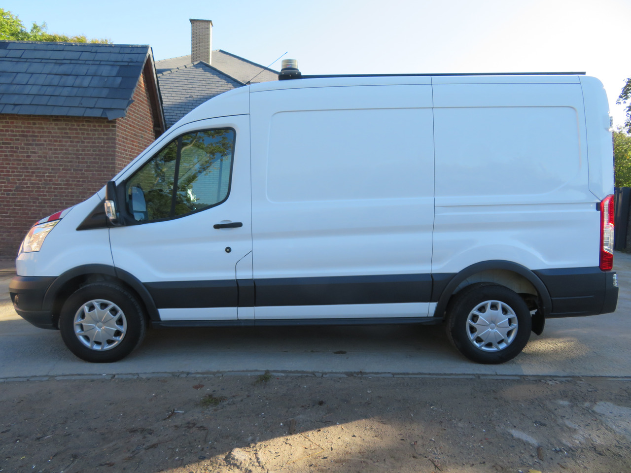 Ford Transit 2.0TDCi - Furgão: foto 4 Ford Transit 2.0TDCi - Furgão: foto 4