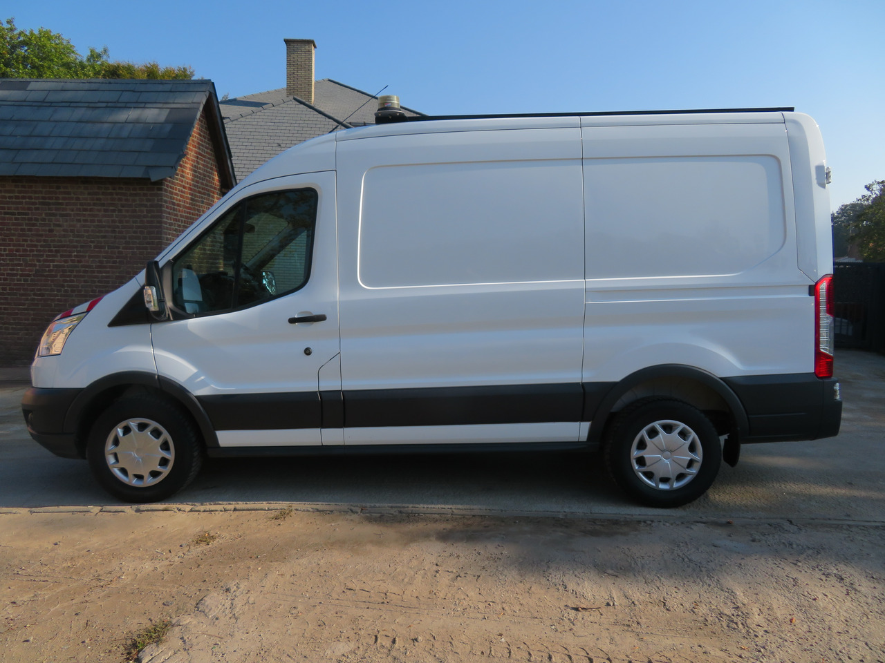 Ford Transit 2.0TDCi - Furgão: foto 4 Ford Transit 2.0TDCi - Furgão: foto 4