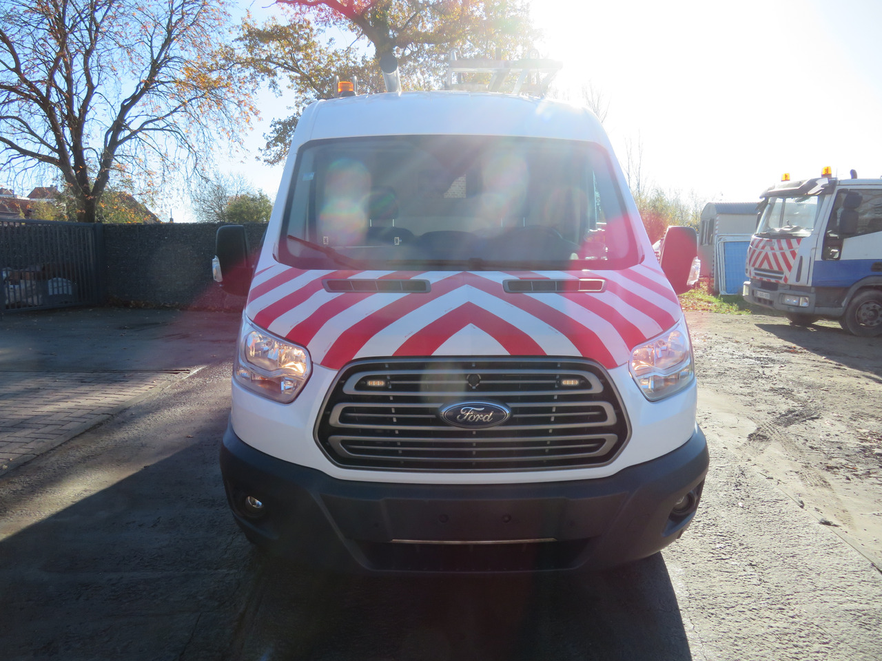 Ford Transit 2.0TDCi L2H2 - Furgão: foto 2 Ford Transit 2.0TDCi L2H2 - Furgão: foto 2