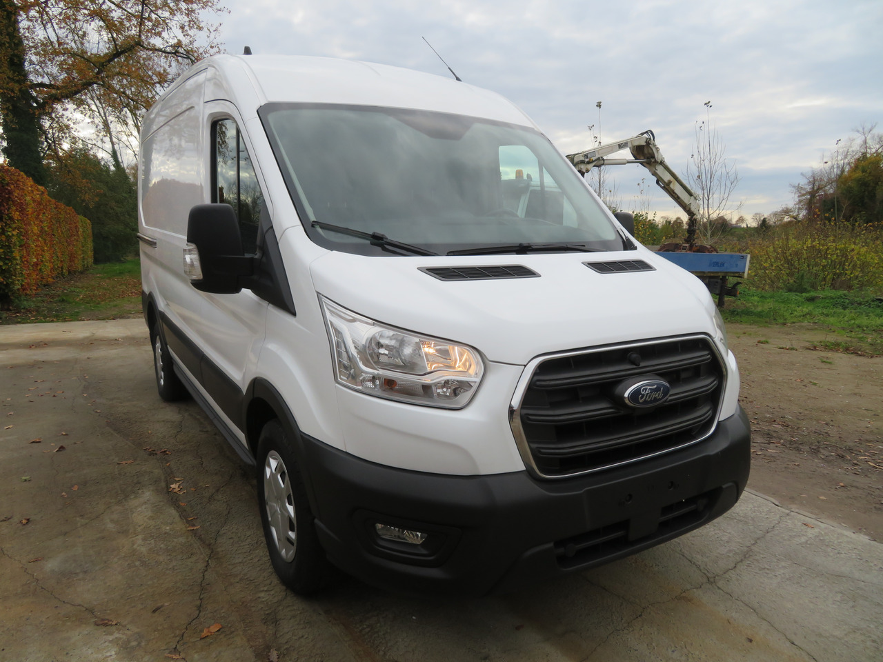 Ford Transit 2.0TDCi TREND - L2H2 - Furgão: foto 1 Ford Transit 2.0TDCi TREND - L2H2 - Furgão: foto 1