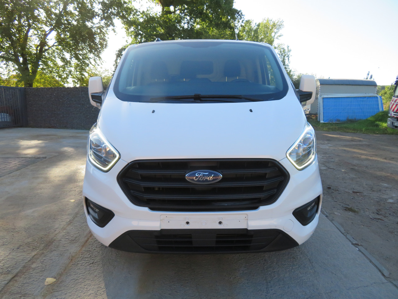 Ford Transit Custom 2.0 Trend - Furgão compacto: foto 2 Ford Transit Custom 2.0 Trend - Furgão compacto: foto 2