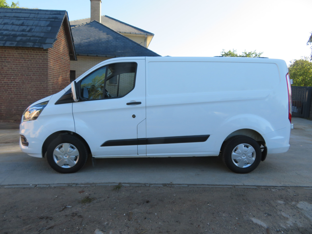 Ford Transit Custom 2.0 Trend - Furgão compacto: foto 4 Ford Transit Custom 2.0 Trend - Furgão compacto: foto 4