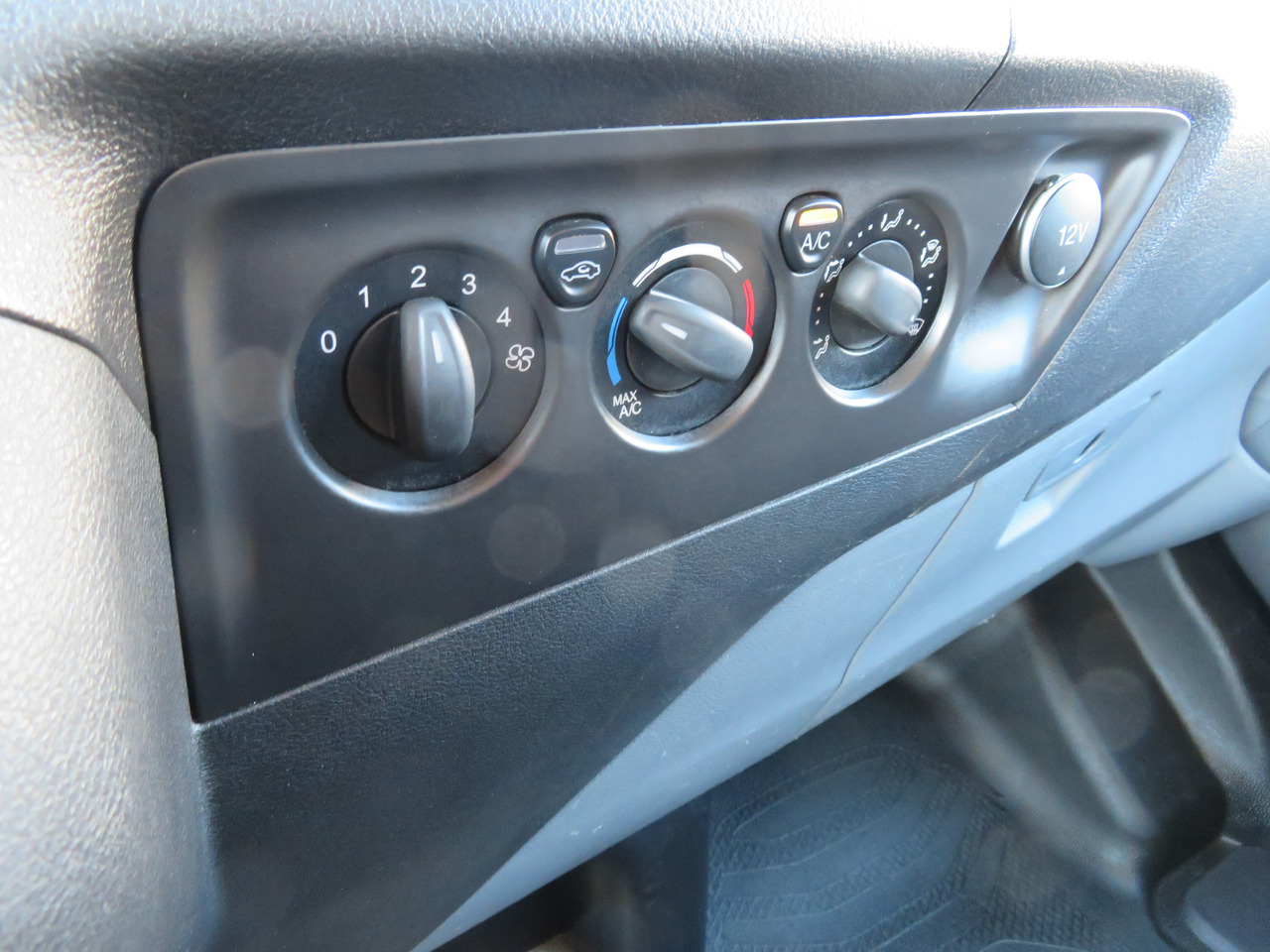 Locação de Ford Transit Custom 2.0tdci Ford Transit Custom 2.0tdci: foto 14