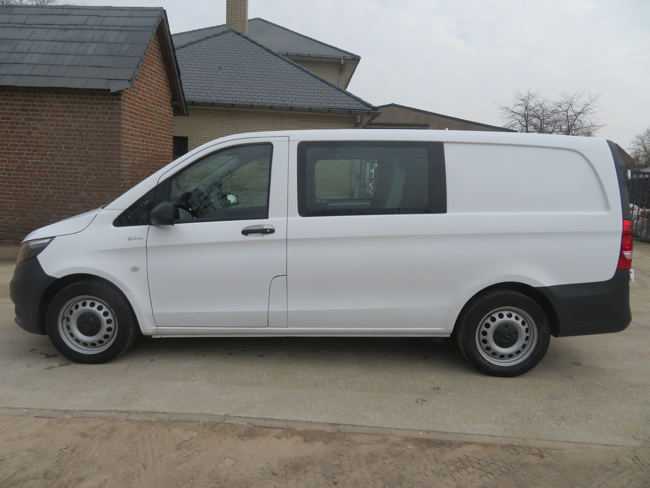 MERCEDES-BENZ Vito 114cdi - A2 - dubbel cabine - Furgão compacto, Carrinha cabine dupla: foto 4 MERCEDES-BENZ Vito 114cdi - A2 - dubbel cabine - Furgão compacto, Carrinha cabine dupla: foto 4