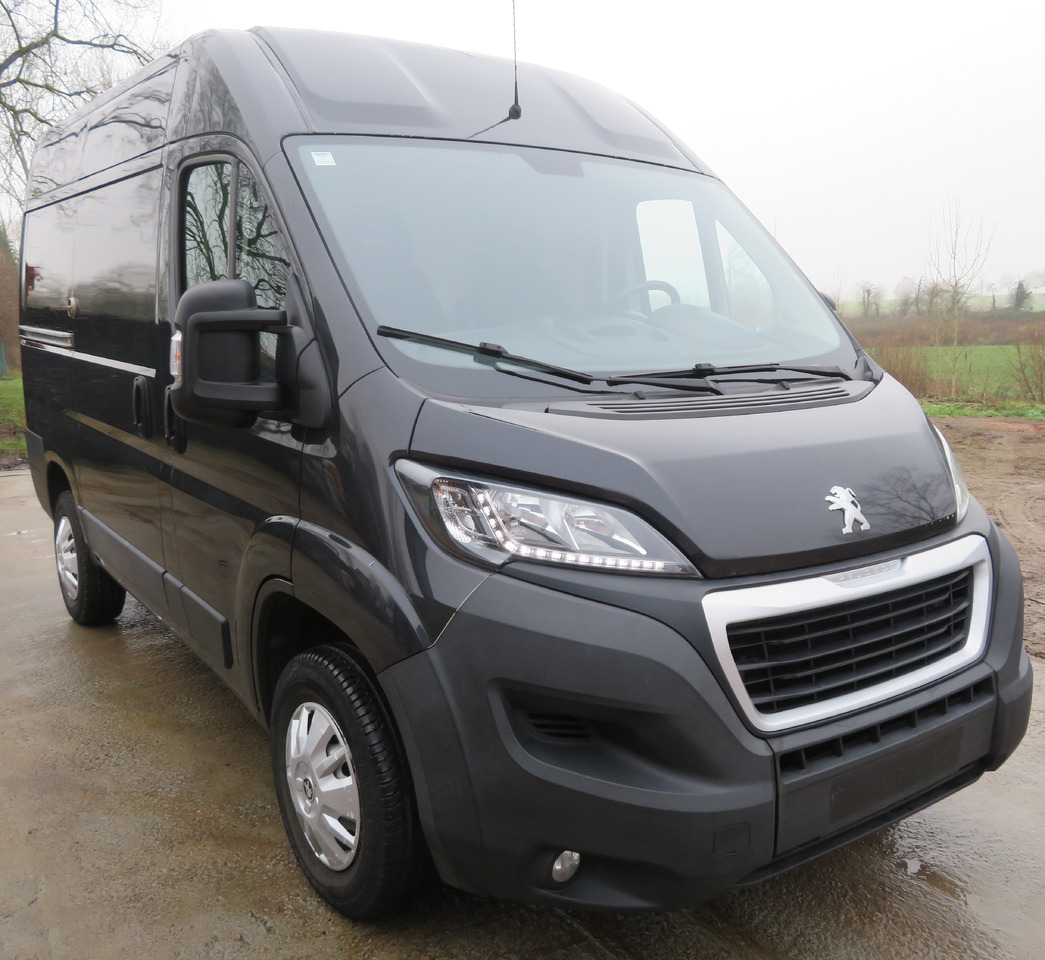 Peugeot Boxer 2.0blue HDI - Furgão compacto: foto 1 Peugeot Boxer 2.0blue HDI - Furgão compacto: foto 1