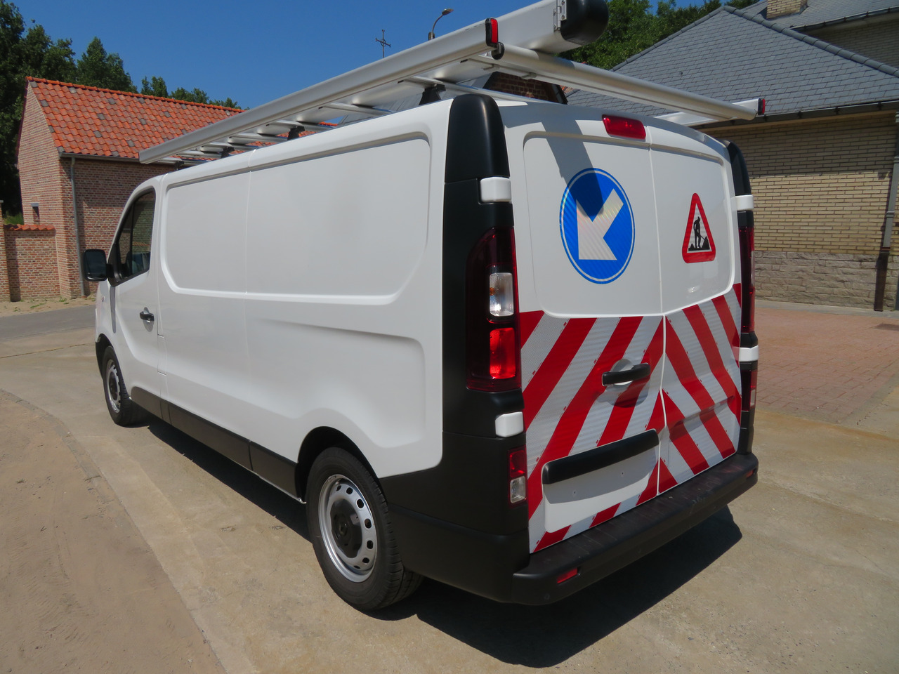 RENAULT Trafic 2.0dCi - L2H1 - Furgão compacto: foto 5 RENAULT Trafic 2.0dCi - L2H1 - Furgão compacto: foto 5