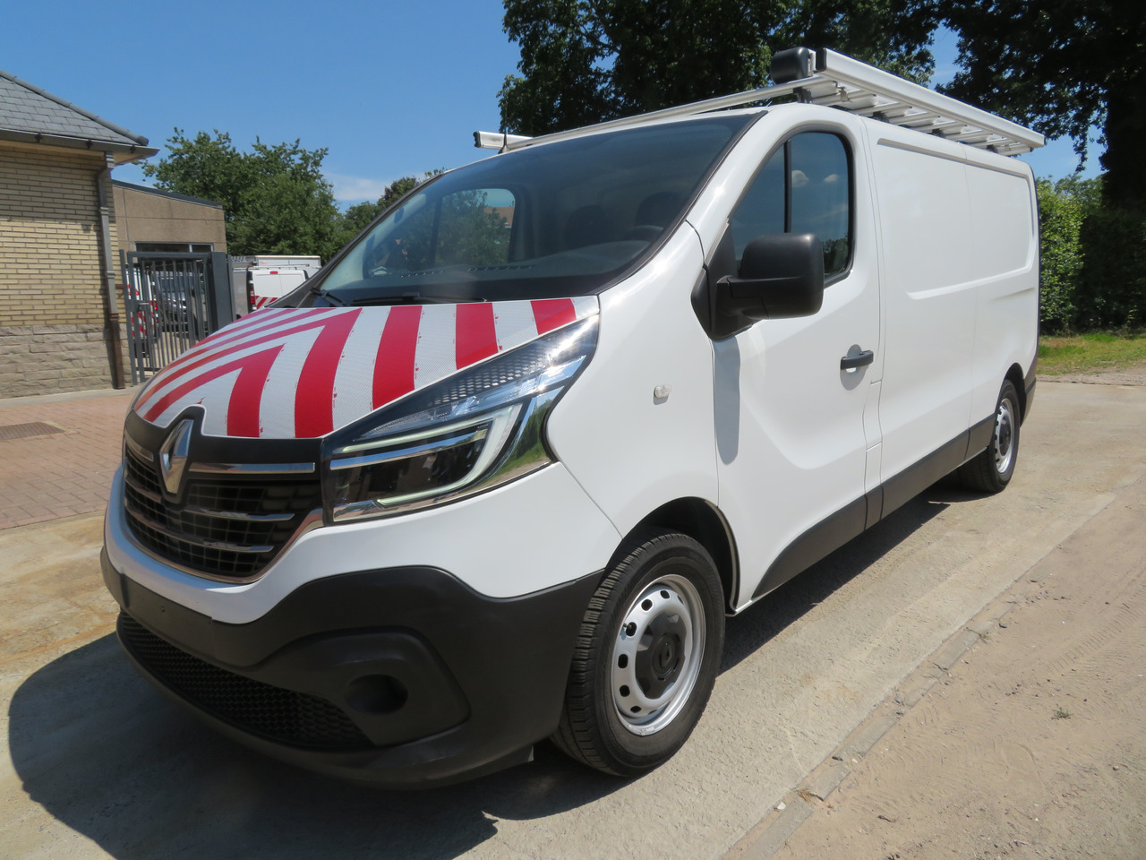 RENAULT Trafic 2.0dCi - L2H1 - Furgão compacto: foto 3 RENAULT Trafic 2.0dCi - L2H1 - Furgão compacto: foto 3