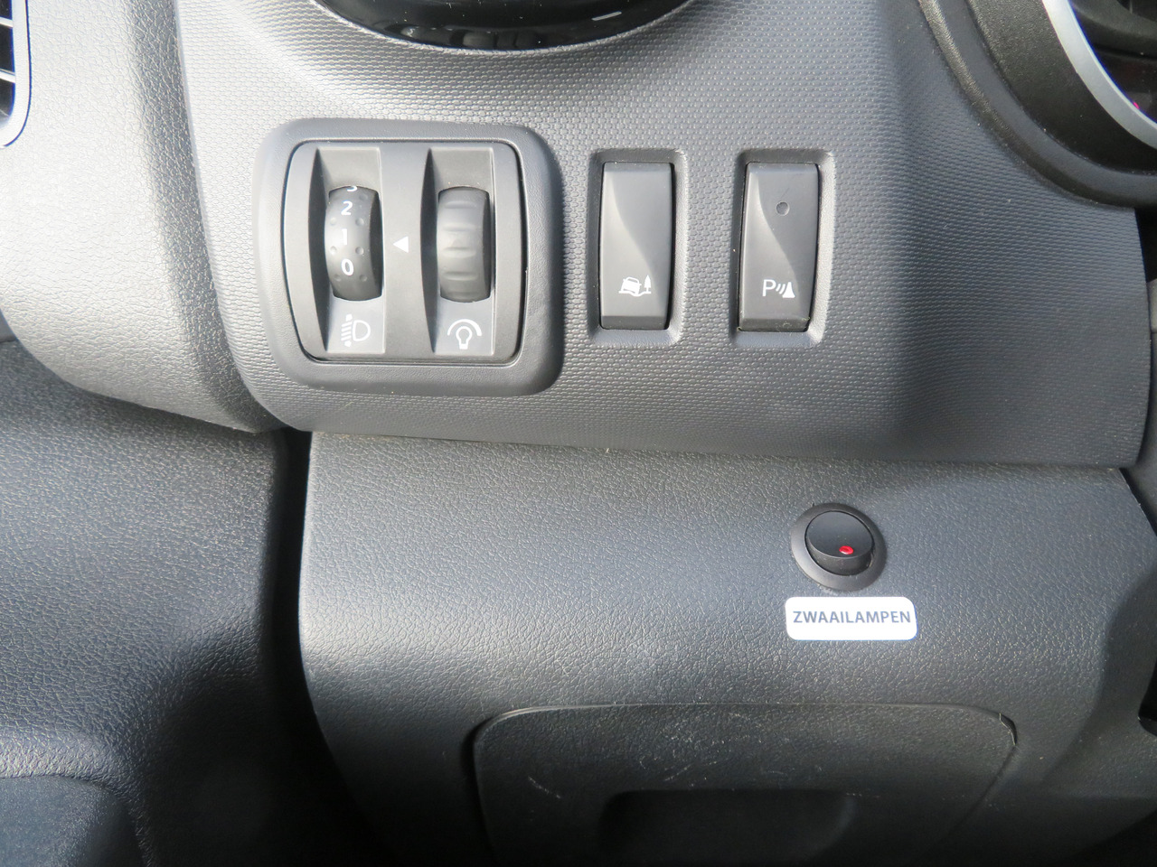 Furgão compacto Renault Trafic - L1H1 - 2.0dCi: foto 15