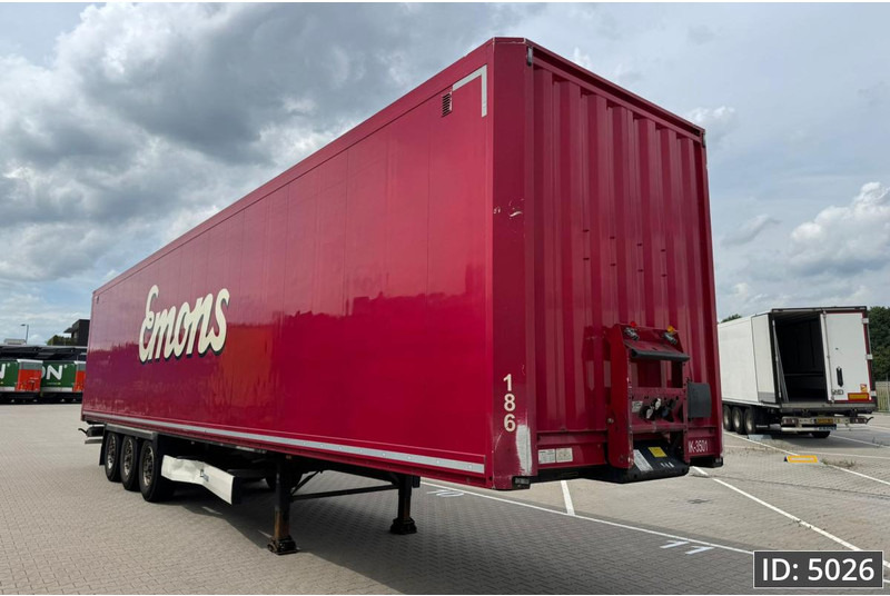 Krone SD / Disk brakes / Double stock - Semireboque furgão: foto 4 Krone SD / Disk brakes / Double stock - Semireboque furgão: foto 4