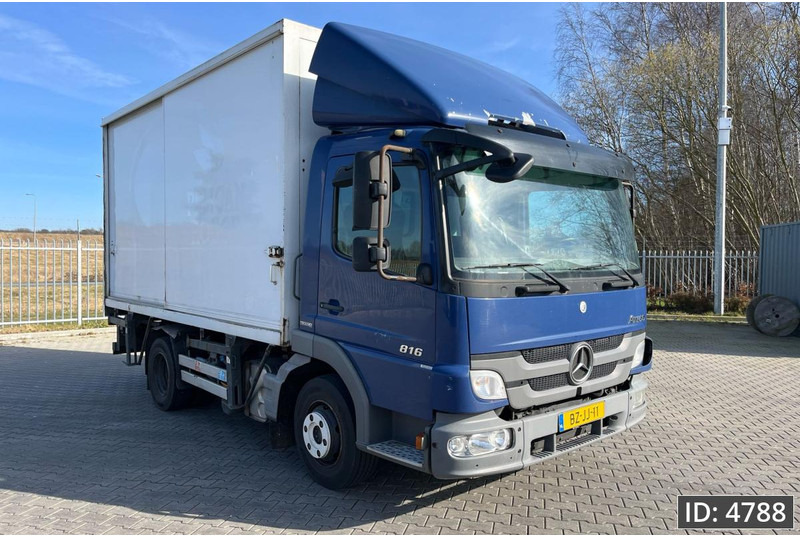 Mercedes-Benz Atego 816 Day Cab, Euro 5, BDF / EPS automatic / standklima / Hydraulic system - Caminhão transportador de contêineres/ Caixa móvel: foto 4 Mercedes-Benz Atego 816 Day Cab, Euro 5, BDF / EPS automatic / standklima / Hydraulic system - Caminhão transportador de contêineres/ Caixa móvel: foto 4