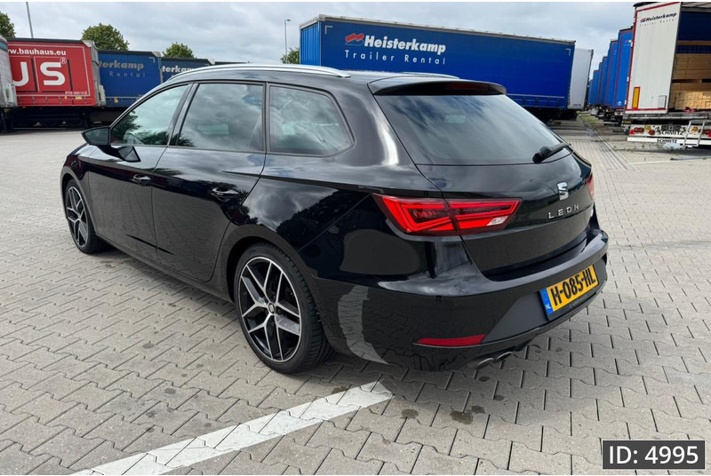 SEAT Leon ST FR 2.0 Euro 6, DSG/Pano/Camera/Keyless/Extra winterset - Automóvel: foto 2 SEAT Leon ST FR 2.0 Euro 6, DSG/Pano/Camera/Keyless/Extra winterset - Automóvel: foto 2