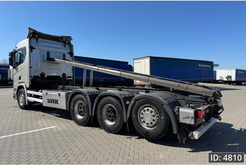 Scania R540 Topline, Euro 6, / 8x4 / BDF / Lift axle / frame 7.4 m - Caminhão transportador de contêineres/ Caixa móvel: foto 2 Scania R540 Topline, Euro 6, / 8x4 / BDF / Lift axle / frame 7.4 m - Caminhão transportador de contêineres/ Caixa móvel: foto 2