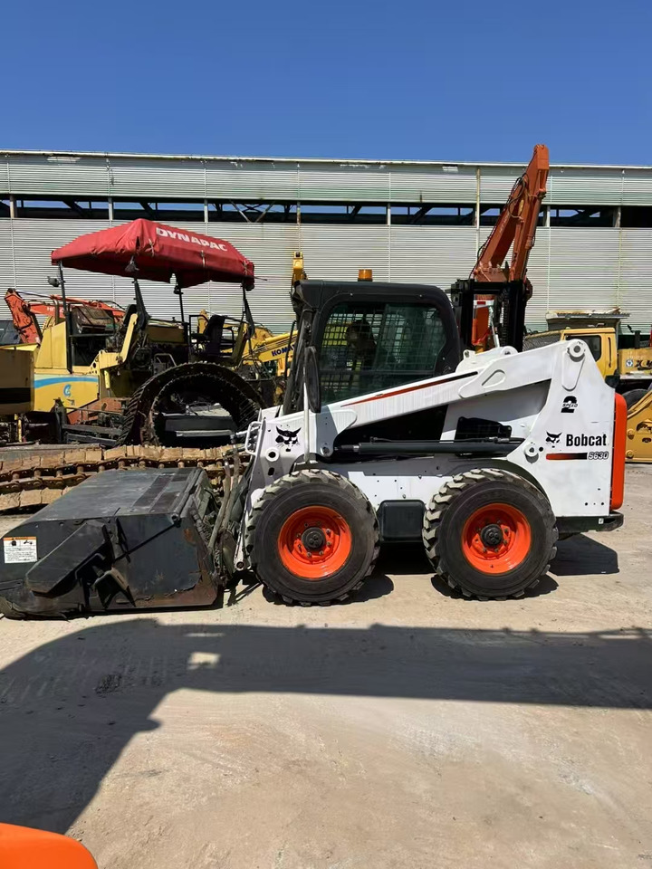 BOBCAT Skid Steer Loader S630 Good Condition - Mini carregadeira: foto 2 BOBCAT Skid Steer Loader S630 Good Condition - Mini carregadeira: foto 2