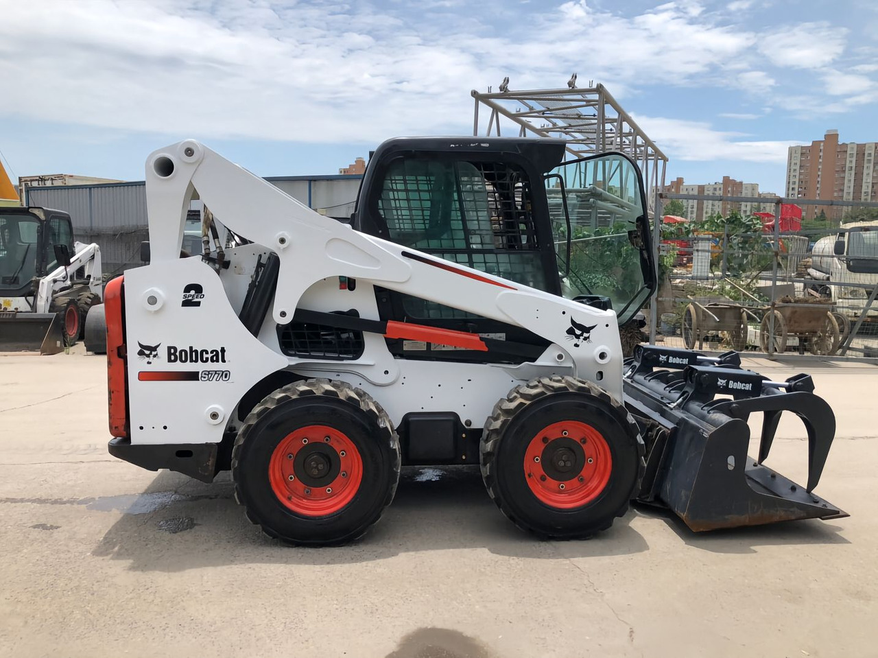 BOBCAT Skid Steer Loader S770 Click for Discount - Mini carregadeira: foto 5 BOBCAT Skid Steer Loader S770 Click for Discount - Mini carregadeira: foto 5