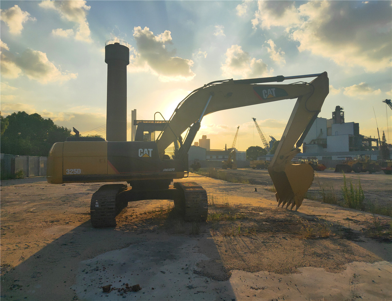 CATERPILLAR Crawler Excavator 325D Good Condition - Escavadora de rastos: foto 4 CATERPILLAR Crawler Excavator 325D Good Condition - Escavadora de rastos: foto 4