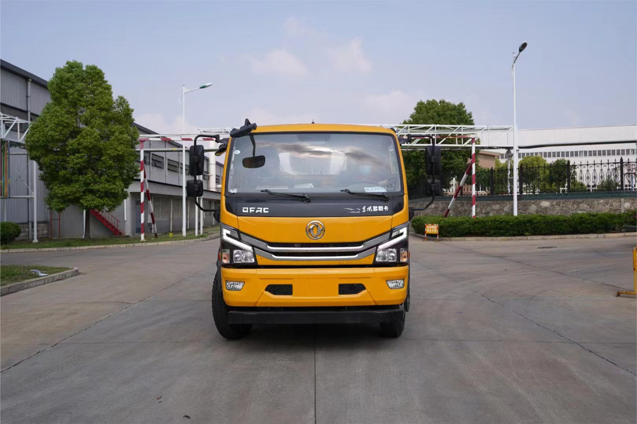 DONGFENG Asphalt Spreader - Distribuidor de asfalto: foto 2 DONGFENG Asphalt Spreader - Distribuidor de asfalto: foto 2