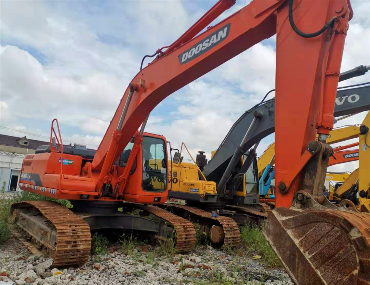 DOOSAN Excavator DH300 Click Here for Discount - Escavadeira: foto 2 DOOSAN Excavator DH300 Click Here for Discount - Escavadeira: foto 2