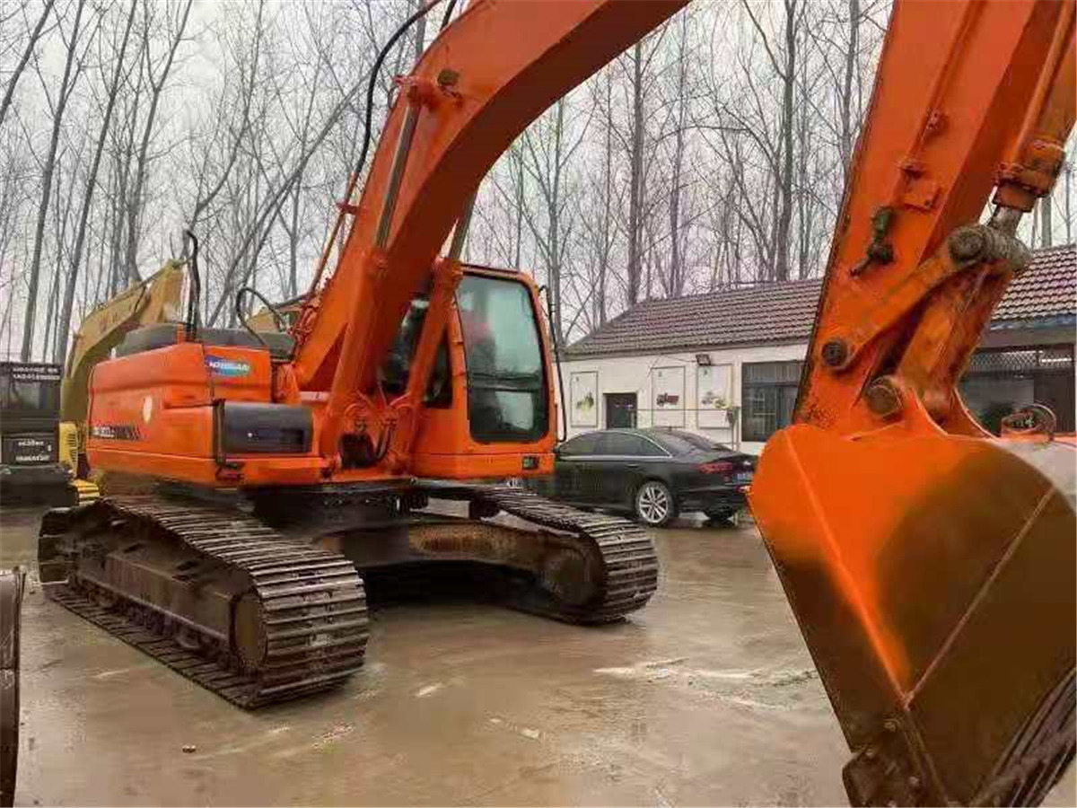 DOOSAN Excavator DX300 Click Here for Discount - Escavadora de rastos: foto 3 DOOSAN Excavator DX300 Click Here for Discount - Escavadora de rastos: foto 3