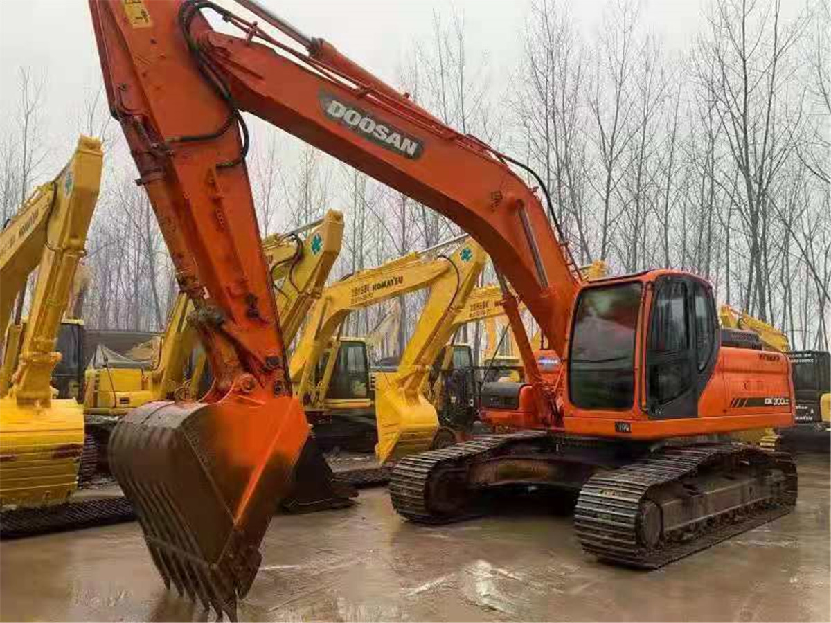 DOOSAN Excavator DX300 Click Here for Discount - Escavadora de rastos: foto 1 DOOSAN Excavator DX300 Click Here for Discount - Escavadora de rastos: foto 1