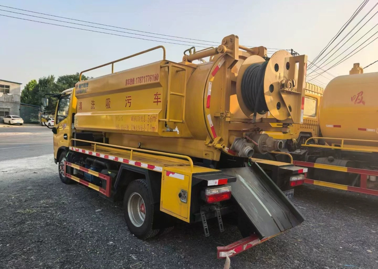 DongFeng Small Sewage Truck - Caminhão limpa fossa: foto 5 DongFeng Small Sewage Truck - Caminhão limpa fossa: foto 5