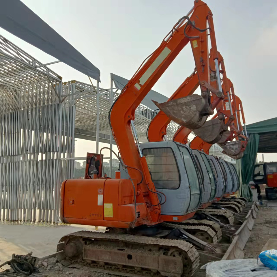 HITACHI EX60-5 - Escavadora de rastos: foto 2 HITACHI EX60-5 - Escavadora de rastos: foto 2