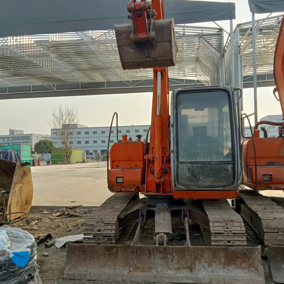HITACHI EX60-5 - Escavadora de rastos: foto 5 HITACHI EX60-5 - Escavadora de rastos: foto 5