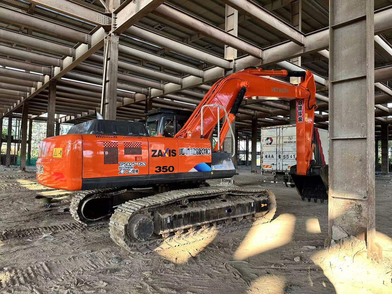 HITACHI ZX350 Excavator Click for Discount - Escavadeira: foto 1 HITACHI ZX350 Excavator Click for Discount - Escavadeira: foto 1