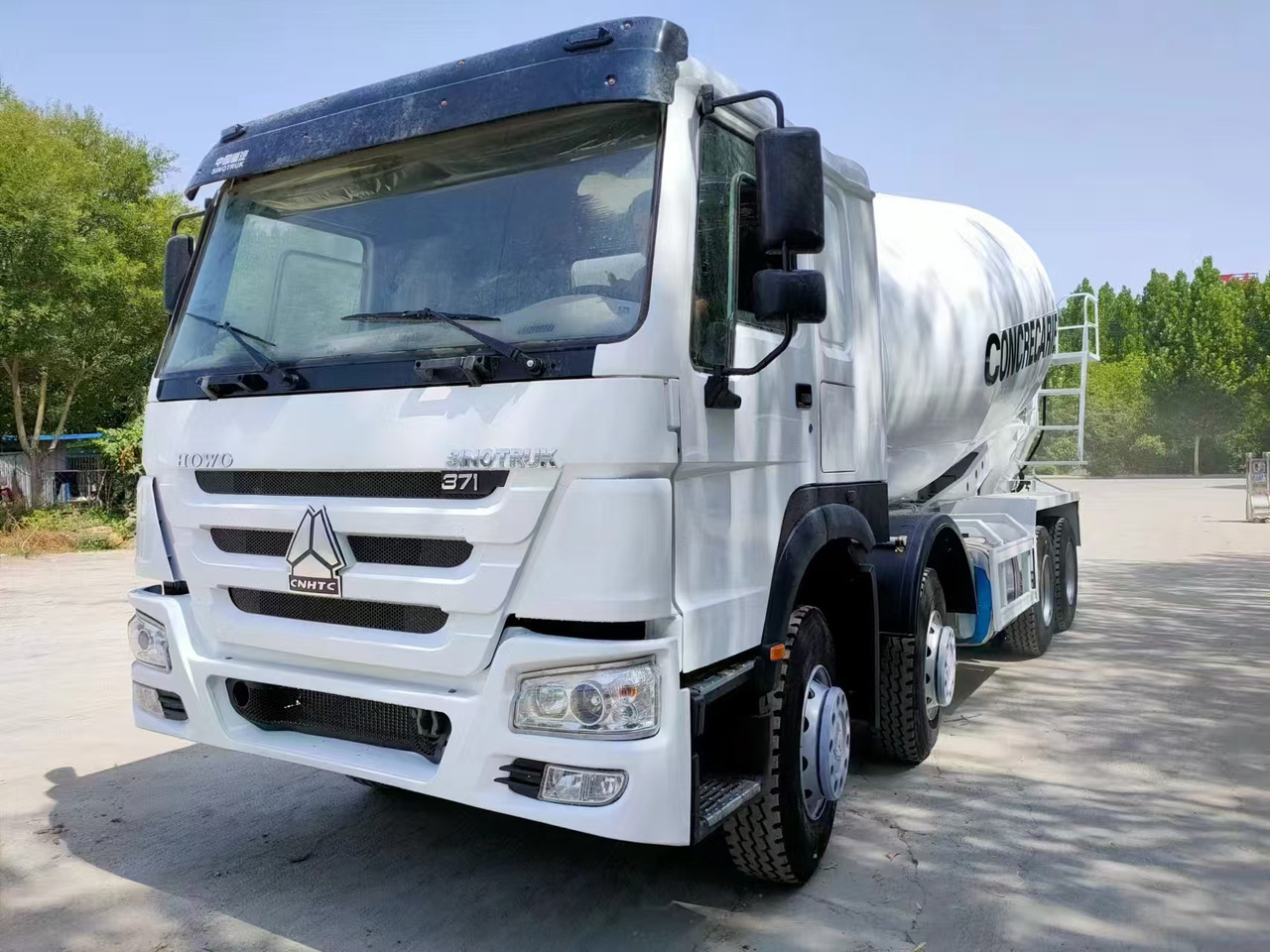 HOWO 371HP  Concrete Mixer Truck Click for Discount - Caminhão betoneira: foto 3 HOWO 371HP  Concrete Mixer Truck Click for Discount - Caminhão betoneira: foto 3