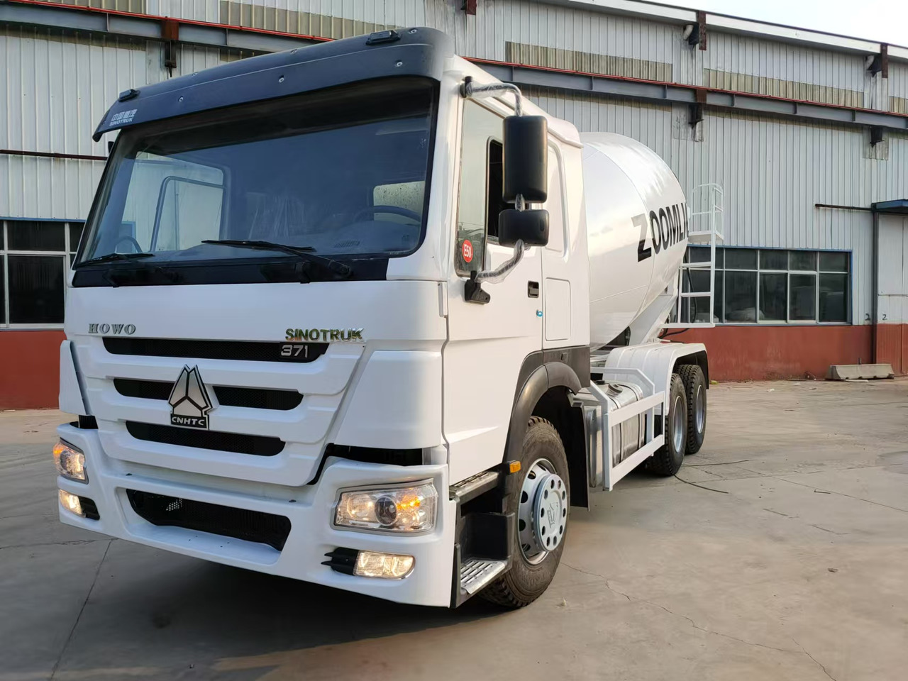 HOWO 371HP  Concrete Mixer Truck Click for Discount - Caminhão betoneira: foto 1 HOWO 371HP  Concrete Mixer Truck Click for Discount - Caminhão betoneira: foto 1