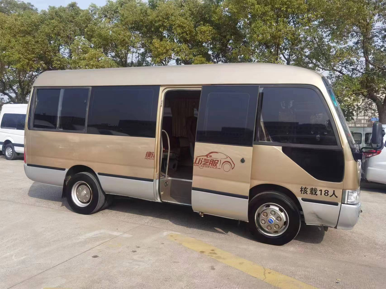 Higer 18-Seater Coach - Autocarro: foto 2 Higer 18-Seater Coach - Autocarro: foto 2