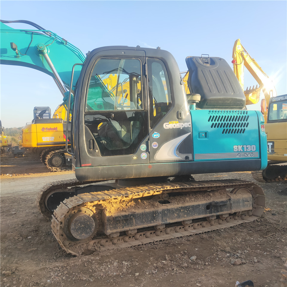 KOBELCO SK130 - Escavadora de rastos: foto 5 KOBELCO SK130 - Escavadora de rastos: foto 5
