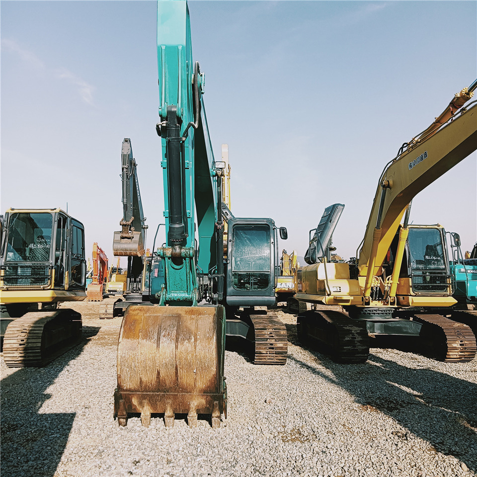KOBELCO SK200D - Escavadora de rastos: foto 3 KOBELCO SK200D - Escavadora de rastos: foto 3