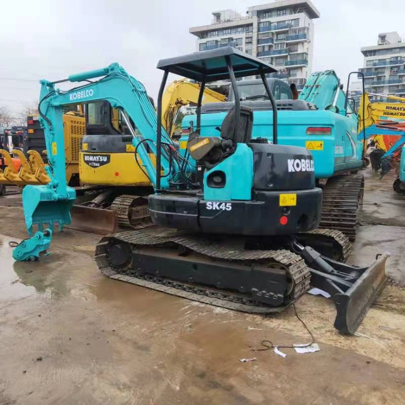 KOBELCO SK45 - Mini escavadeira: foto 1 KOBELCO SK45 - Mini escavadeira: foto 1