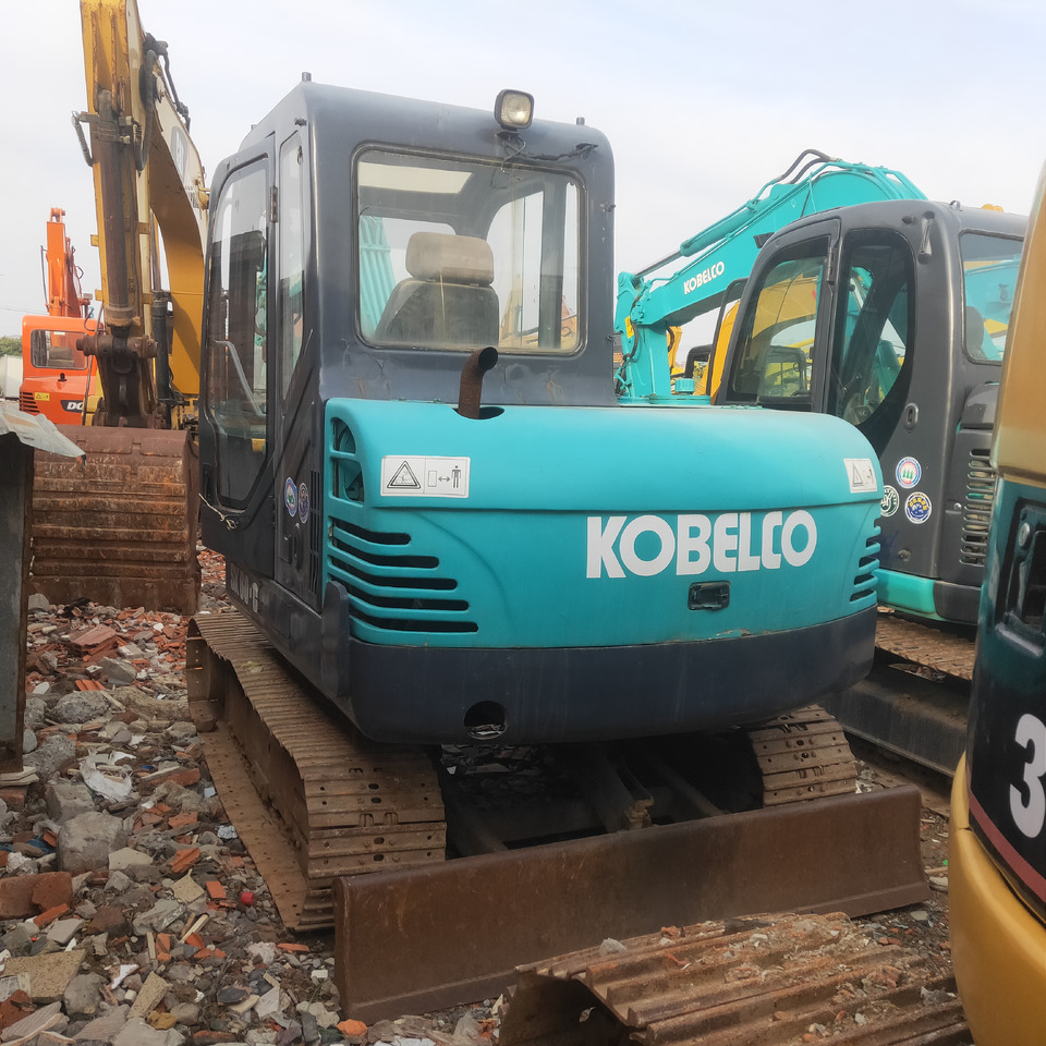 KOBELCO SK60 - Escavadora de rastos: foto 4 KOBELCO SK60 - Escavadora de rastos: foto 4