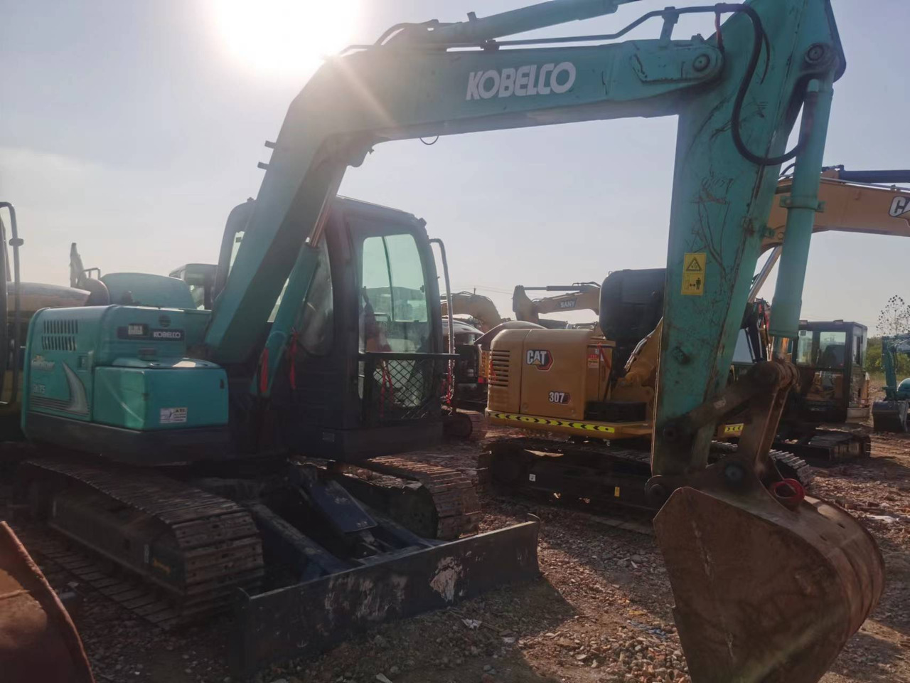 KOBELCO SK75-8 - Escavadora de rastos: foto 4 KOBELCO SK75-8 - Escavadora de rastos: foto 4