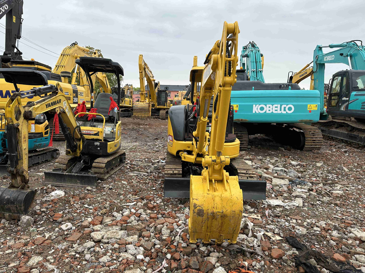 KOMATSU Mini Excavator - Mini escavadeira: foto 2 KOMATSU Mini Excavator - Mini escavadeira: foto 2