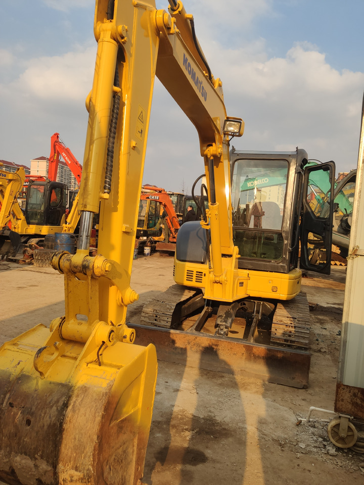 KOMATSU Mini excavator Pc55 - Mini escavadeira: foto 4 KOMATSU Mini excavator Pc55 - Mini escavadeira: foto 4