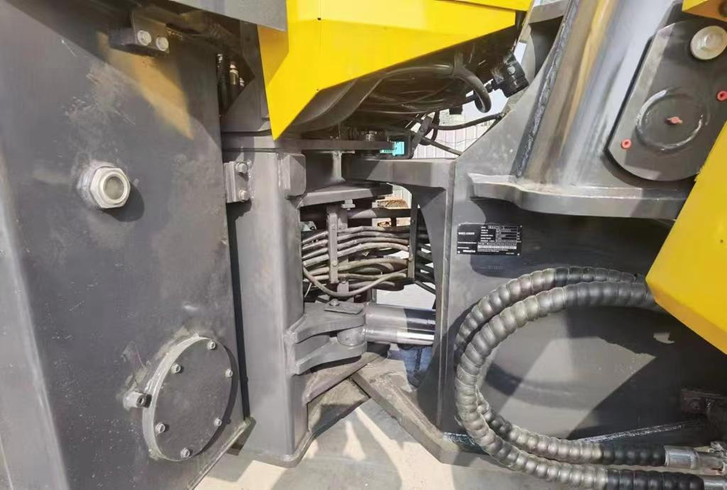 KOMATSU WA470 Wheel Loader Click for Discount - Carregadeira de rodas: foto 5 KOMATSU WA470 Wheel Loader Click for Discount - Carregadeira de rodas: foto 5