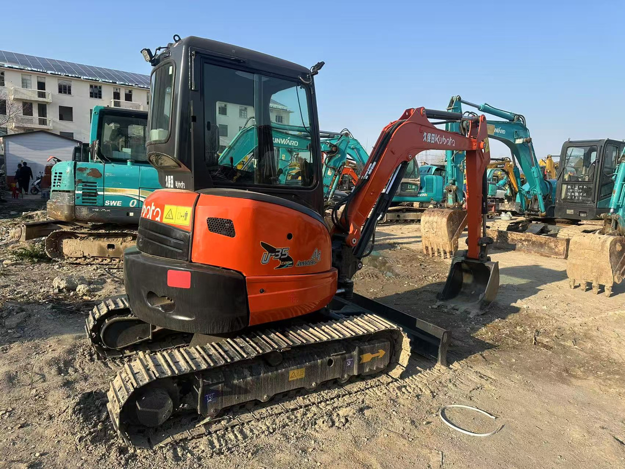 KUBOTA U35 - Escavadora de rastos: foto 2 KUBOTA U35 - Escavadora de rastos: foto 2