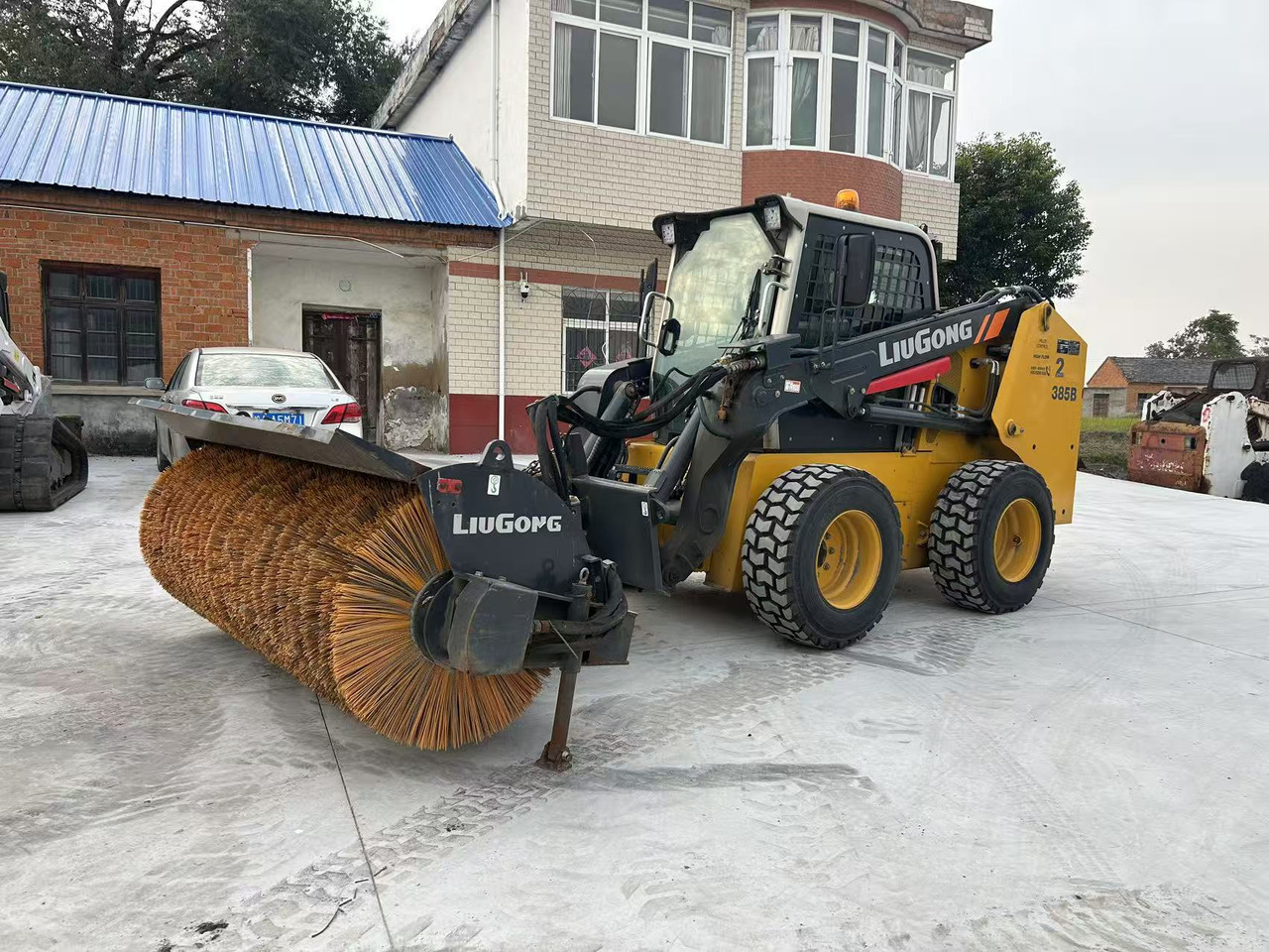 Liugong 385B Skid Steer Loader Click for Discount - Mini carregadeira: foto 1 Liugong 385B Skid Steer Loader Click for Discount - Mini carregadeira: foto 1