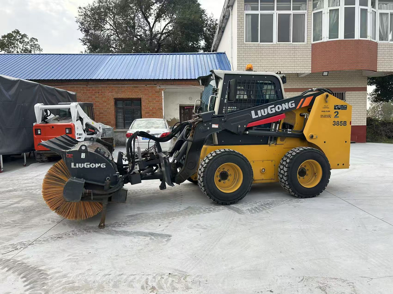 Liugong 385B Skid Steer Loader Click for Discount - Mini carregadeira: foto 3 Liugong 385B Skid Steer Loader Click for Discount - Mini carregadeira: foto 3
