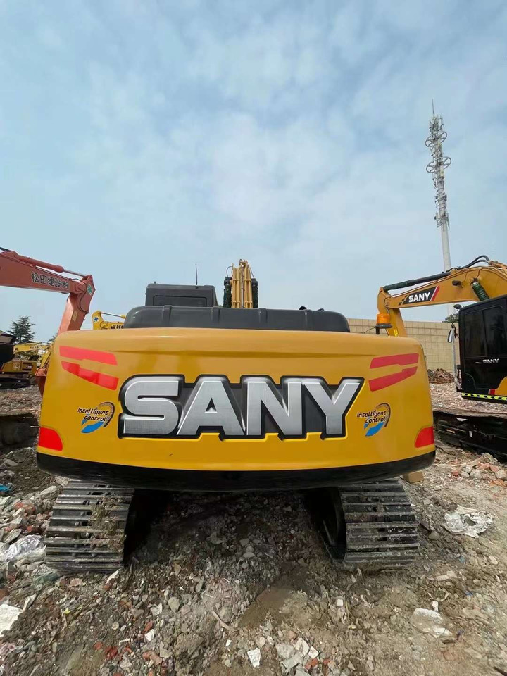 SANY SY235 Excavator Click for Discount - Escavadeira: foto 3 SANY SY235 Excavator Click for Discount - Escavadeira: foto 3