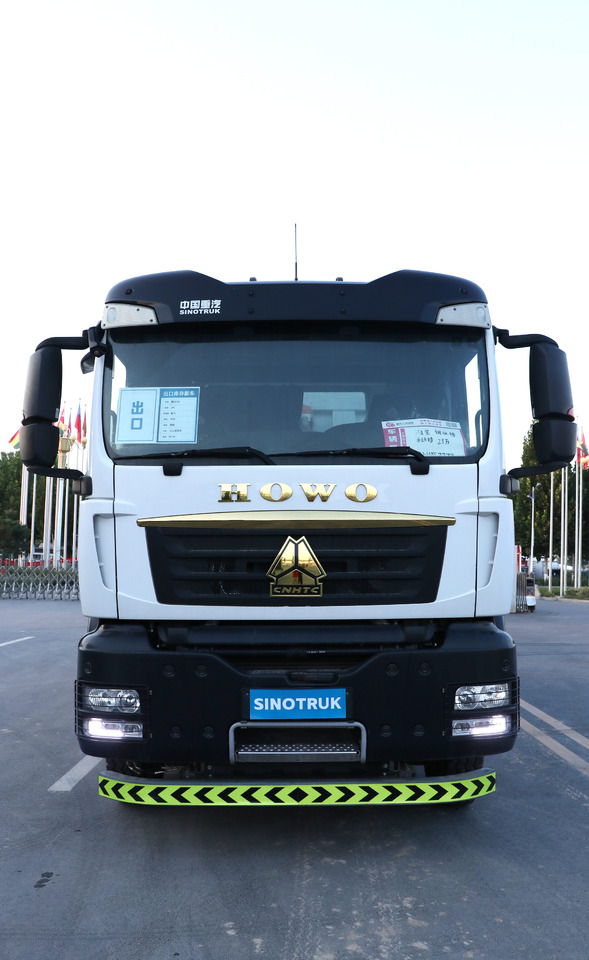 SINOTRUK Dump Truck 6x4 Click for Discount - Caminhão basculante: foto 2 SINOTRUK Dump Truck 6x4 Click for Discount - Caminhão basculante: foto 2