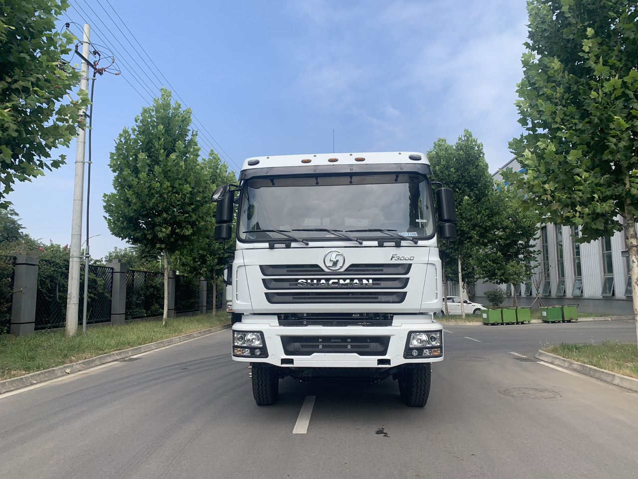 Shacman 6*4 Dump Truck New Brand Click for Discount - Caminhão basculante: foto 4 Shacman 6*4 Dump Truck New Brand Click for Discount - Caminhão basculante: foto 4