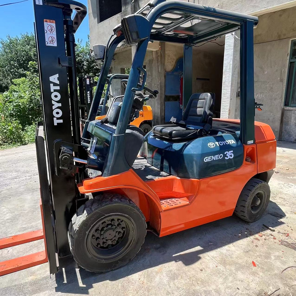 TOYOTA FD35 Forklift 3.5Ton - Empilhadeira a diesel: foto 5 TOYOTA FD35 Forklift 3.5Ton - Empilhadeira a diesel: foto 5