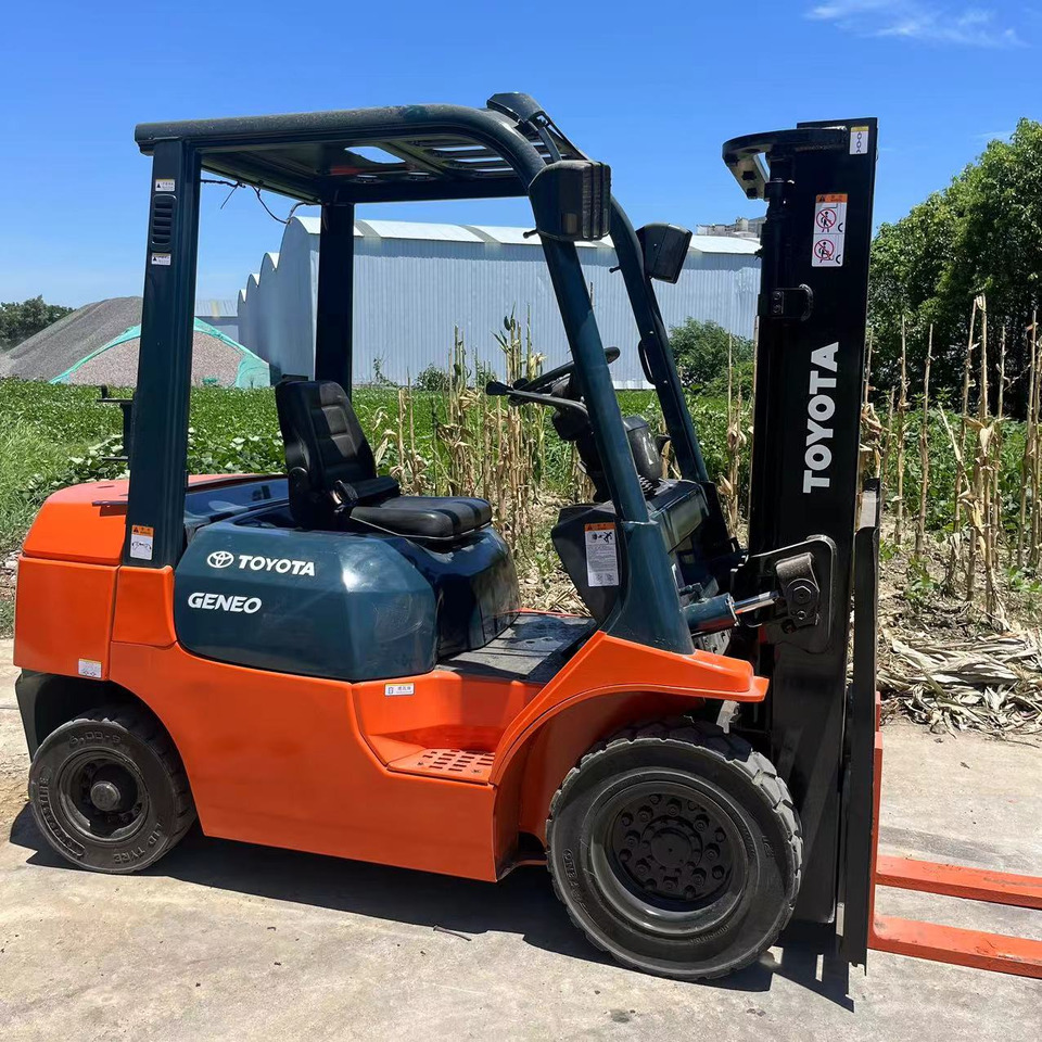 TOYOTA FD35 Forklift 3.5Ton - Empilhadeira a diesel: foto 3 TOYOTA FD35 Forklift 3.5Ton - Empilhadeira a diesel: foto 3